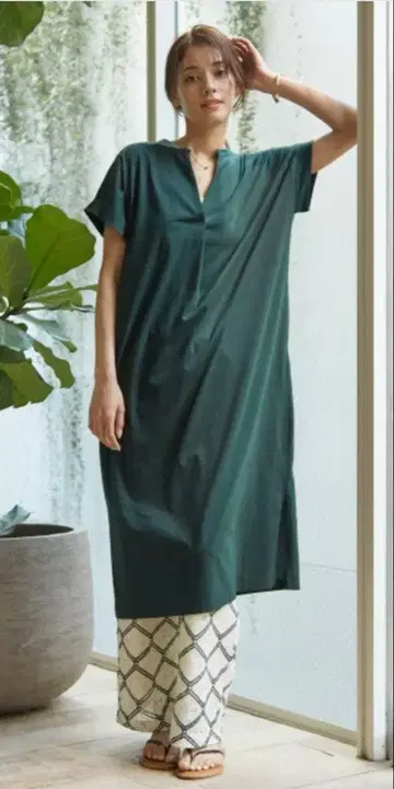 [ abahous ] 실켓 천축 스키퍼 원피스 다크 그린