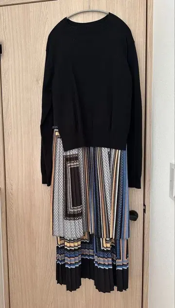 절개 롱 원피스