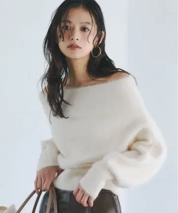 anuans 라쿤 폭스 오프숄더 니트 풀오버