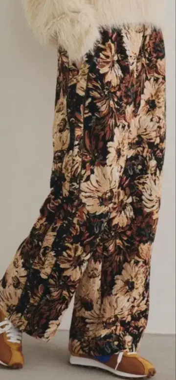ESICA 플라워 패턴 와이드 팬츠