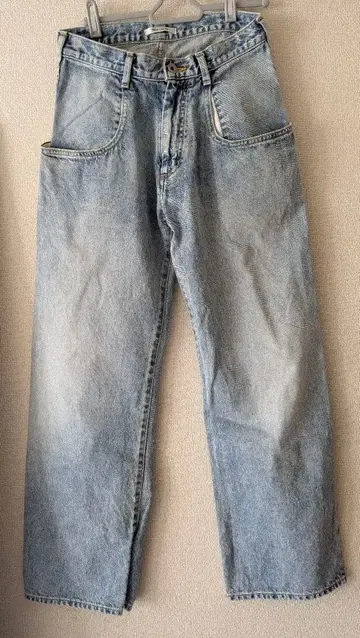 Whim Gazette 스트레이트 데님 라이트 블루