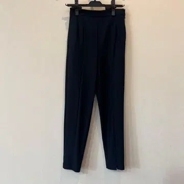 Gypsohila 네이비 팬츠 뒷 허리밴딩