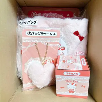 새상품 헬로키티 뽑기 토트백 잡화 파일 케이스 백참