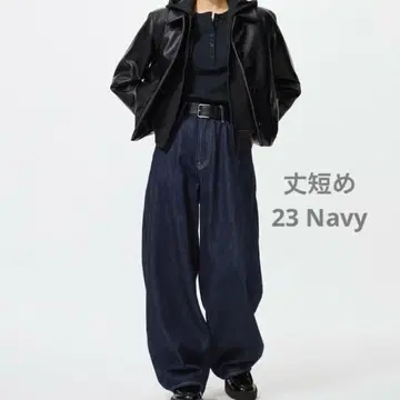 [택 포함 새상품] 유니클로 배기 커브 청바지 기장 짧음 23 navy