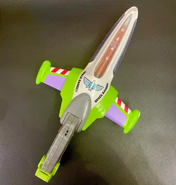 디즈니랜드 버즈 라이트이어 건 & 소드 (비행기형) 블래스터