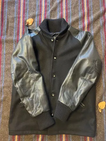 skookum 파라오 코트 카 코트 size 38 새상품급 올 블랙