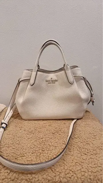 kate spade 숄더백 화이트
