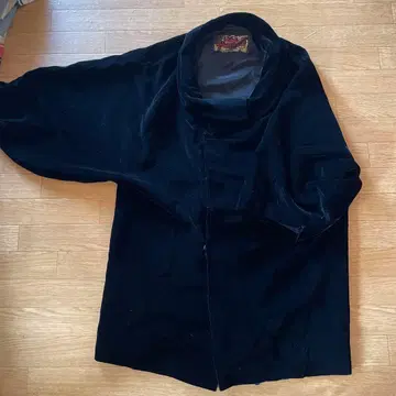 Andreas Velvet Coat 블랙 벨벳 숄