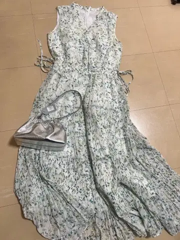 꽃무늬 슬리브리스 롱 원피스