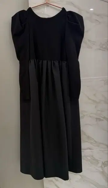 마로넨온피 maronenonfee 니트 타프타 원피스 블랙