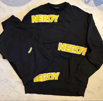 NERDY 노르디 트레이닝복 팬츠 셋업