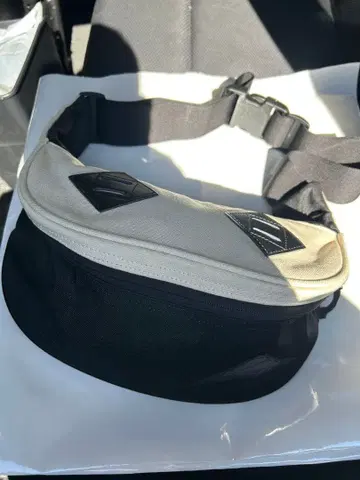 KELTY 바디백 웨스트 파우치 베이지 블랙