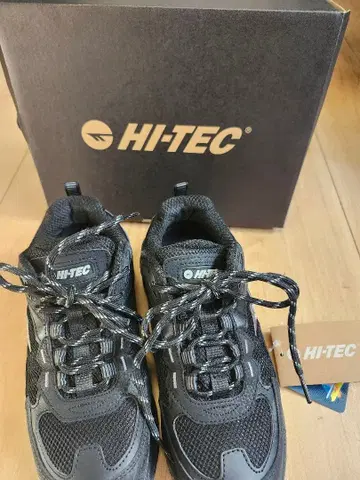 HI-TEC HT HKU16 블랙 스니커즈 EU 37(23)