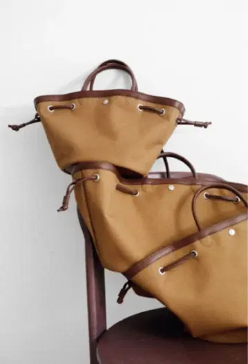 TOUT Y EST 투티에 코키 미니백