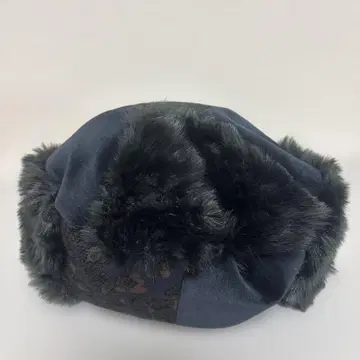 퍼 달린 네이비 베레모 카시라 CA4LA 애니멀 무늬