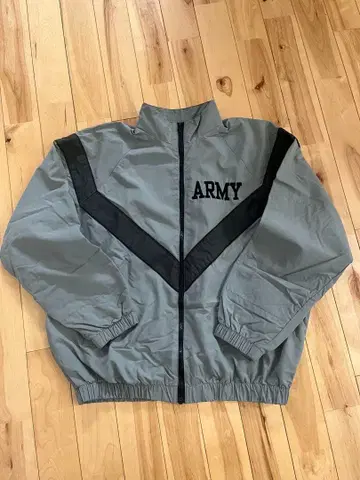 U.S.ARMY IPFU 트레이닝 자켓 SMALL-LONG