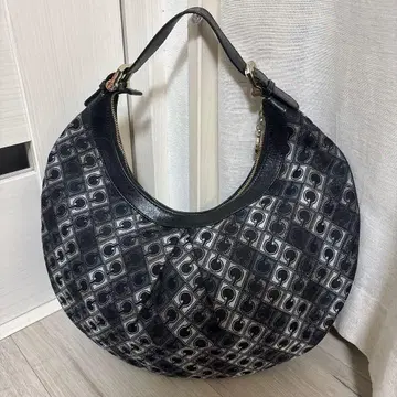 레어 미사용 새상품 게라르디니 원숄더백 가죽 캠퍼스