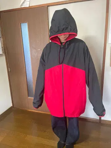 오버 사이즈 빨검 나일론 자켓 후드 부착