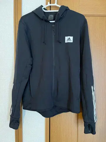 adidas 후드 부착 자켓 L 사이즈 블랙