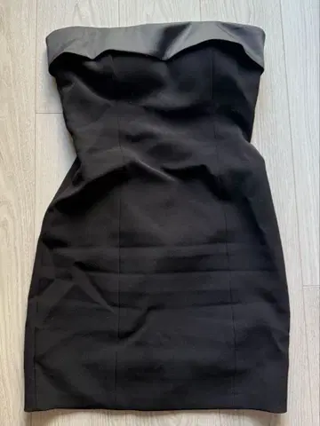 Silhouette 블랙 새틴 타이트 스커트 S