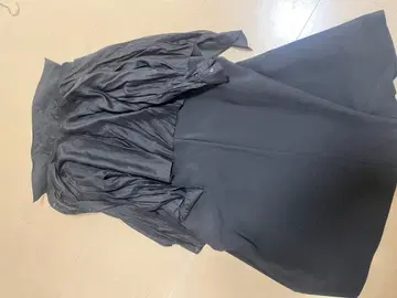 블랙 긴팔 셔츠와 A라인 원피스 세트