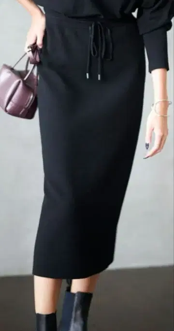 23구 비스코스 스트레치 타이트 스커트 새상품급