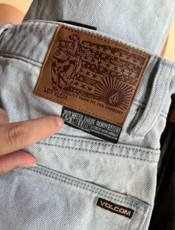 Volcom 라이트 블루 데님