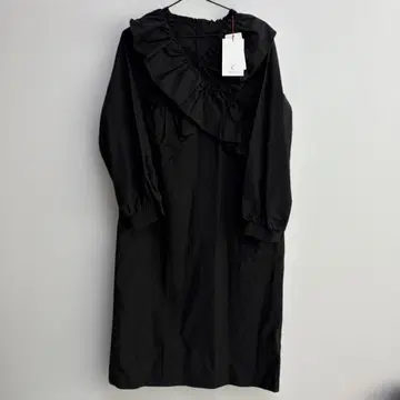 미사용 새상품 블랙 프릴 긴팔 원피스 40/L