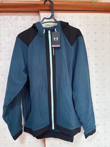 택 포함 미사용 새상품 언더아머 후드티 플리스