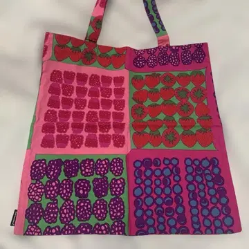 마리메꼬 토트백 문모란말야트 패턴