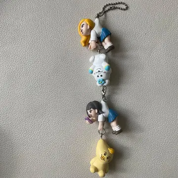 집어서 이어 마스코트 컴플리트