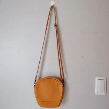 딱 좋은 [ 폭신폭신 미니 쉘 포셰트 ]