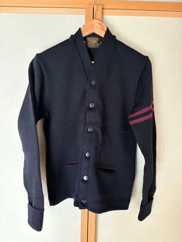 SKOOKUM 100% 버진 울 가디건 38