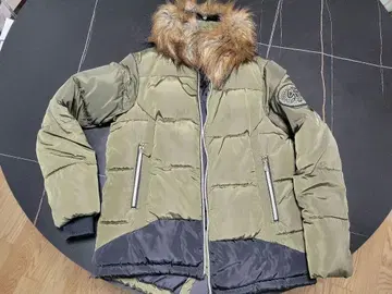 GAUDI JEANS (이탈리아) 올리브 그린 다운 자켓