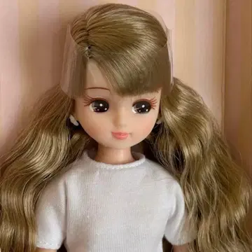 리카짱 인형 본체 화이트 의류