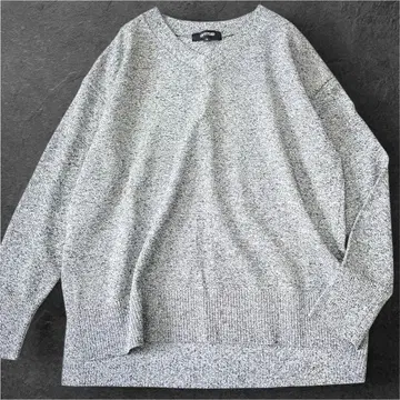 새상품급 UNTITLED 언타이틀 드라이 레이온 V넥 니트 그레이