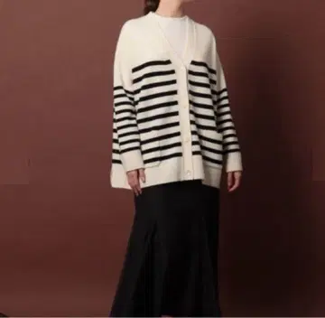 드레 스테리아 스트라이프 가디건
