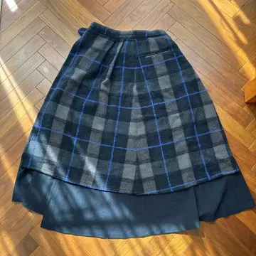 UNITED TOKYO (유나이티드 도쿄) 랩 레이어드 스커트