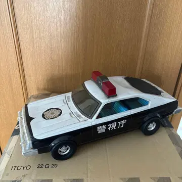 이치코 경시청 순찰차 양철