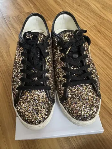 diana 라메 스니커즈 블랙/골드/실버