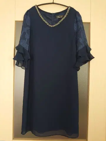 Pour Vous 네이비 M 사이즈 프릴 소매 원피스