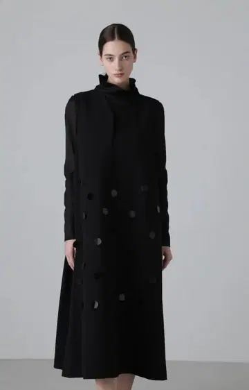 어도어 새상품 스펀지 더블 크로스 원피스 사이즈 38