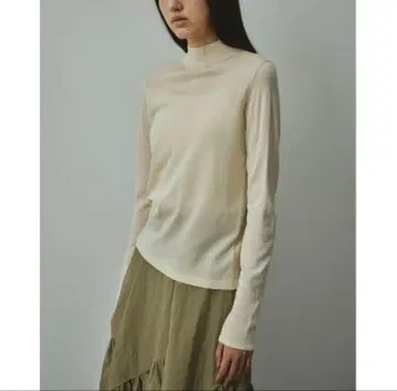 새상품 stylemixer 백 스트링 시어 터틀 니트 아이보리