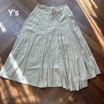 Y's 베이지 플레어 스커트 사이즈 2