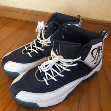 농구 플레이어 자수 스니커즈 네이비/화이트