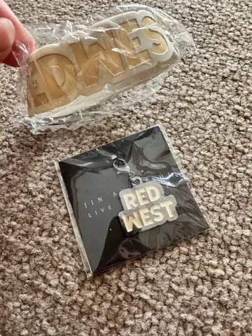 아카니시 진 RED WEST 러버 밴드 참