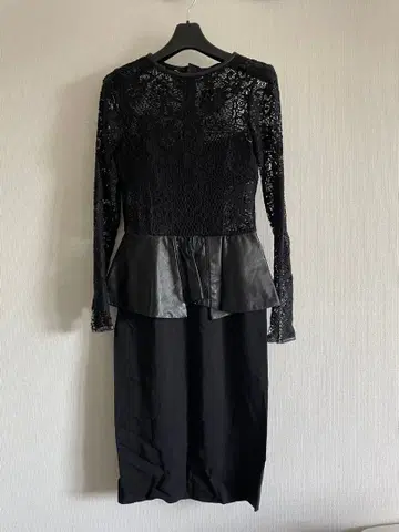 레이스 타이트 드레스 블랙