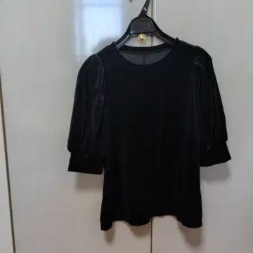 스트로베리 필드 칠부 소매 상의