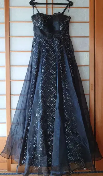 아나벨 블랙 드레스