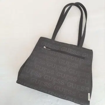 GUESS? 짙은 갈색 다크 브라운 토트백